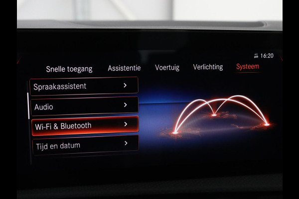 Mercedes-Benz A-Klasse 250e Progressive | SOH 97,9% | Panoramadak | Leder | Stoelverwarming | Memory | Carplay | Sfeerverlichting | Keyless | Widescreen | Camera | Full LED | Navigatie | PHEV | Plug In