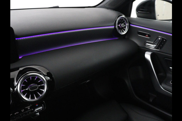 Mercedes-Benz A-Klasse 250e Progressive | SOH 97,9% | Panoramadak | Leder | Stoelverwarming | Memory | Carplay | Sfeerverlichting | Keyless | Widescreen | Camera | Full LED | Navigatie | PHEV | Plug In