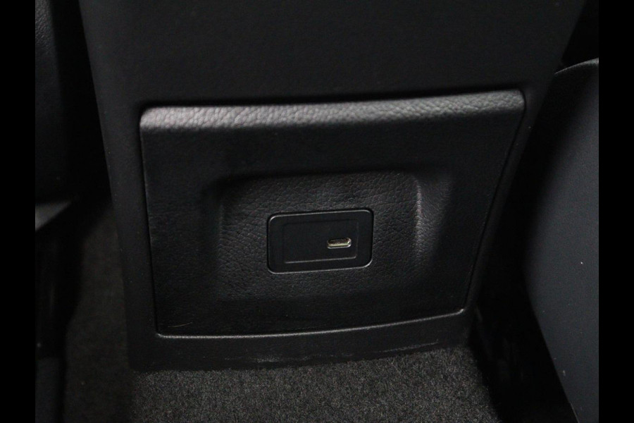Mercedes-Benz A-Klasse 250e Progressive | SOH 97,9% | Panoramadak | Leder | Stoelverwarming | Memory | Carplay | Sfeerverlichting | Keyless | Widescreen | Camera | Full LED | Navigatie | PHEV | Plug In