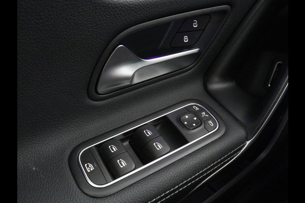 Mercedes-Benz A-Klasse 250e Progressive | SOH 97,9% | Panoramadak | Leder | Stoelverwarming | Memory | Carplay | Sfeerverlichting | Keyless | Widescreen | Camera | Full LED | Navigatie | PHEV | Plug In
