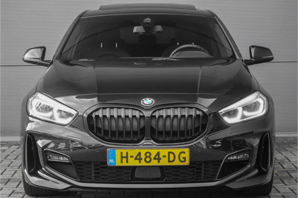 BMW 1-serie 118i M-Sport Pano CarPlay Camera HiFi 18"