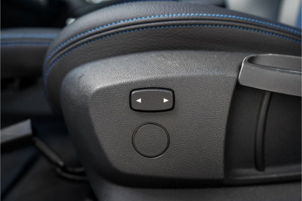 BMW 1-serie 118i M-Sport Pano CarPlay Camera HiFi 18"