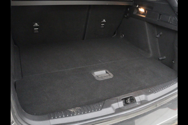 Ford Focus 1.5 EcoBoost ST Line | Stoelverwarming | Adaptive cruise | Camera | Carplay | Stuurverwarming | Navigatie | Full LED | Parkeerhulp | Climate control | Bluetooth