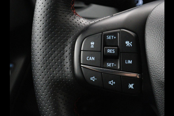 Ford Focus 1.5 EcoBoost ST Line | Stoelverwarming | Adaptive cruise | Camera | Carplay | Stuurverwarming | Navigatie | Full LED | Parkeerhulp | Climate control | Bluetooth