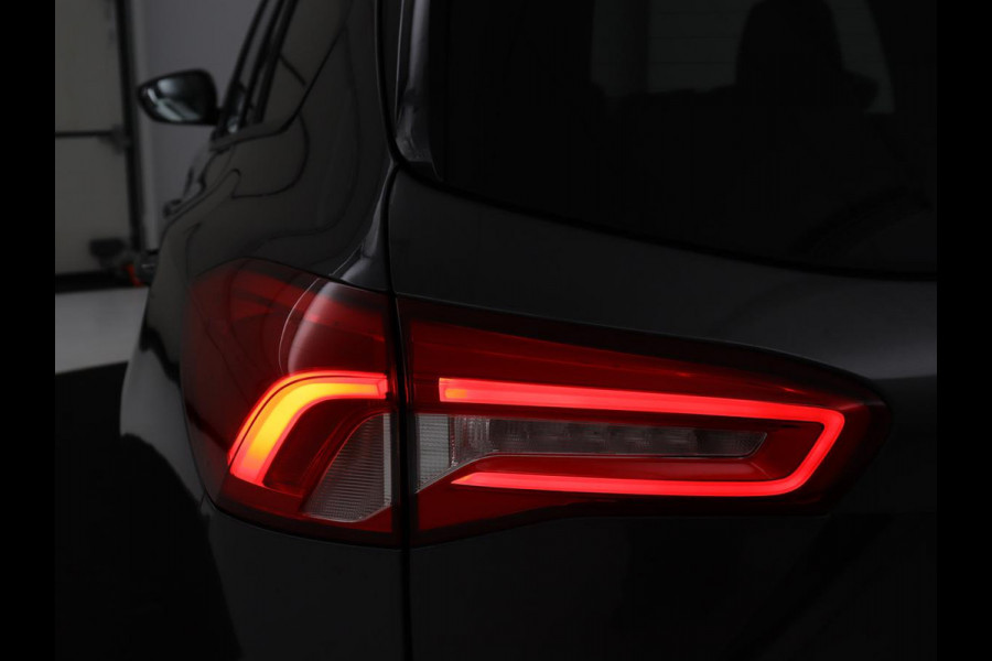 Ford Focus 1.5 EcoBoost ST Line | Stoelverwarming | Adaptive cruise | Camera | Carplay | Stuurverwarming | Navigatie | Full LED | Parkeerhulp | Climate control | Bluetooth