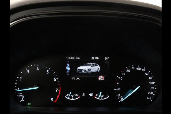Ford Focus 1.5 EcoBoost ST Line | Stoelverwarming | Adaptive cruise | Camera | Carplay | Stuurverwarming | Navigatie | Full LED | Parkeerhulp | Climate control | Bluetooth