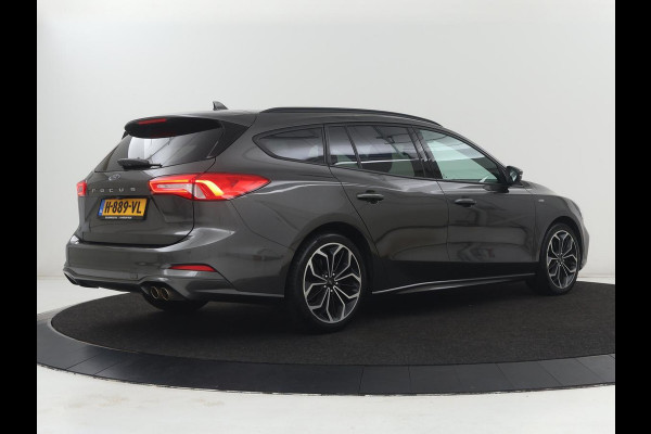Ford Focus 1.5 EcoBoost ST Line | Stoelverwarming | Adaptive cruise | Camera | Carplay | Stuurverwarming | Navigatie | Full LED | Parkeerhulp | Climate control | Bluetooth