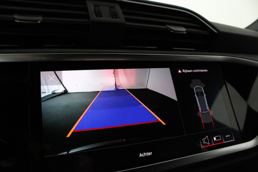 Audi Q3 45 TFSI e S line edition > 2x S line/Camera/19 inch/Sfeerverlichting/Plug in hybride...