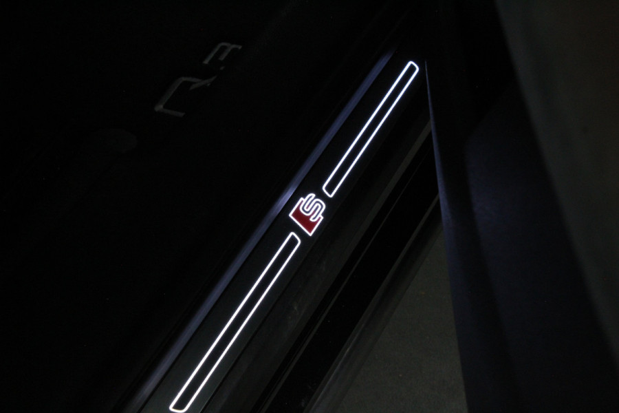 Audi Q3 45 TFSI e S line edition > 2x S line/Camera/19 inch/Sfeerverlichting/Plug in hybride...
