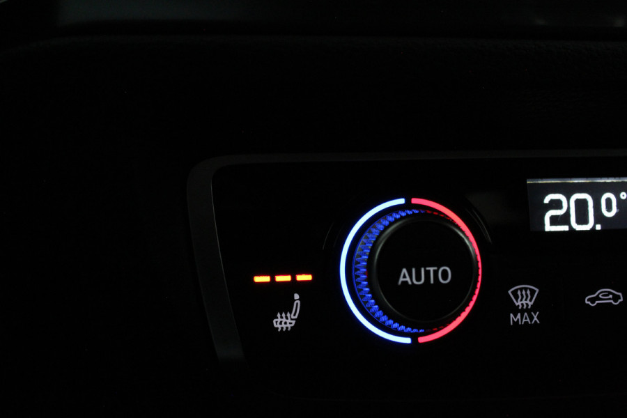 Audi Q3 45 TFSI e S line edition > 2x S line/Camera/19 inch/Sfeerverlichting/Plug in hybride...