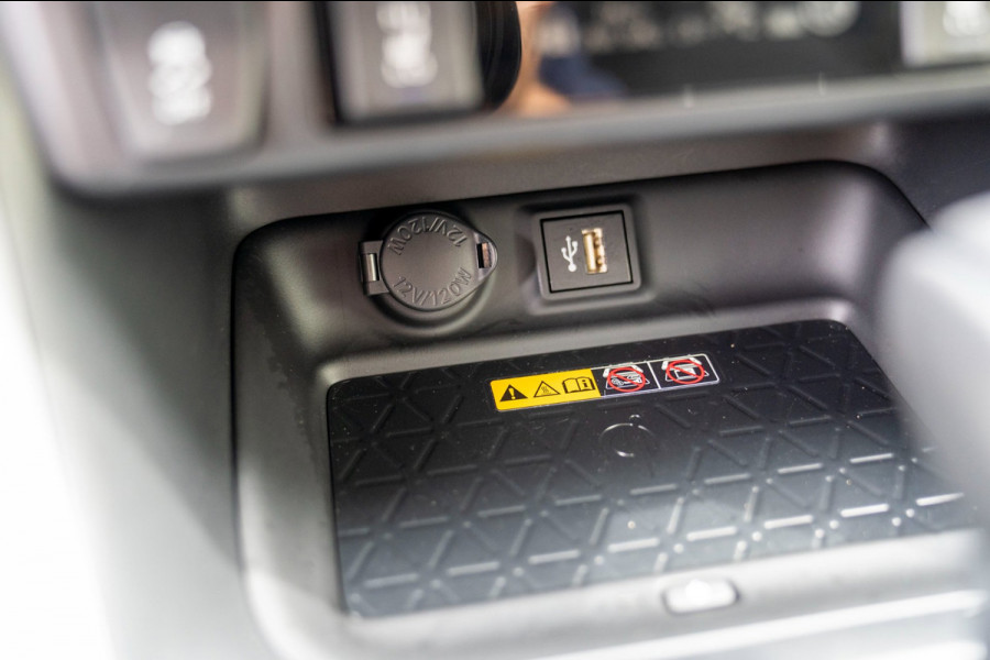 Toyota RAV4 2.5 Hybrid Business| Prijs rijklaar incl. 12 mnd garantie | Camera Elek klep Carplay Stuur-stoelverw.