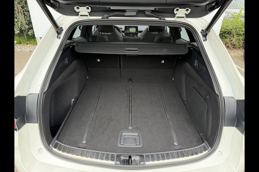 Toyota Corolla Touring Sports 2.0 Hybrid GR-Sport Plus | Trekhaak | Pano | ACC | JBL | HUD | 18 inch