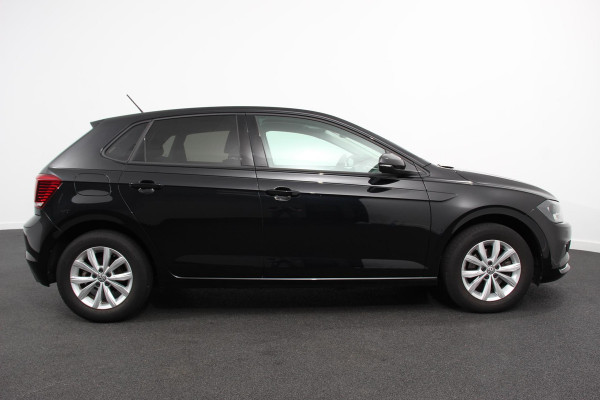Volkswagen Polo 1.0 TSI DSG Highline 116 Pk Navigatie Parkeersensoren Voor + Achter Adaptieve Cruise Control Lichtmetalen Velgen