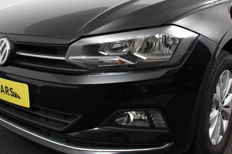 Volkswagen Polo 1.0 TSI DSG Highline 116 Pk Navigatie Parkeersensoren Voor + Achter Adaptieve Cruise Control Lichtmetalen Velgen
