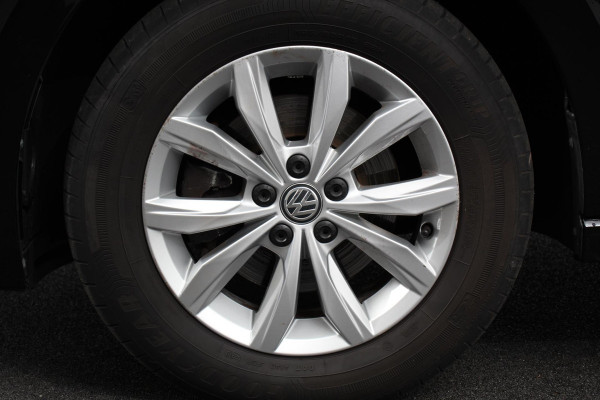 Volkswagen Polo 1.0 TSI DSG Highline 116 Pk Navigatie Parkeersensoren Voor + Achter Adaptieve Cruise Control Lichtmetalen Velgen