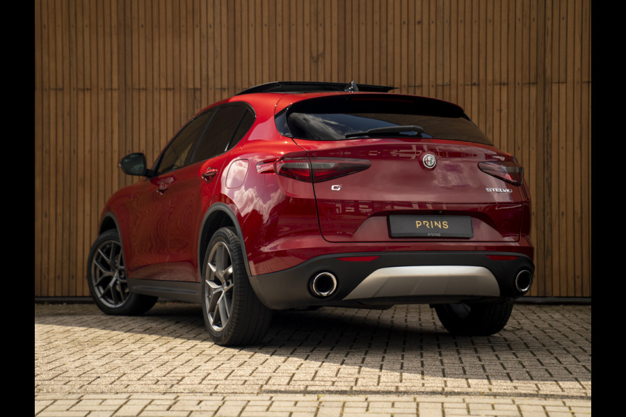 Alfa Romeo Stelvio 2.0 T AWD Super | Veloce stoelen | Panoramadak | Carplay | Rosso Competizione