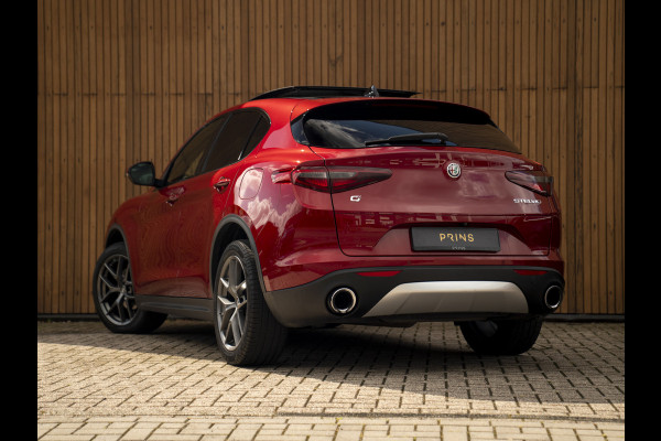 Alfa Romeo Stelvio 2.0 T AWD Super | Veloce stoelen | Panoramadak | Carplay | Rosso Competizione