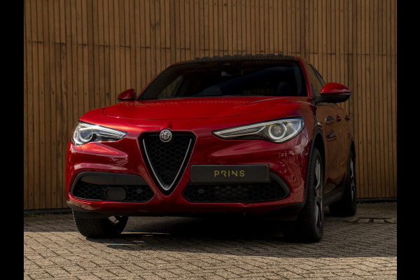 Alfa Romeo Stelvio 2.0 T AWD Super | Veloce stoelen | Panoramadak | Carplay | Rosso Competizione