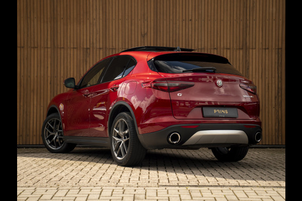 Alfa Romeo Stelvio 2.0 T AWD Super | Veloce stoelen | Panoramadak | Carplay | Rosso Competizione
