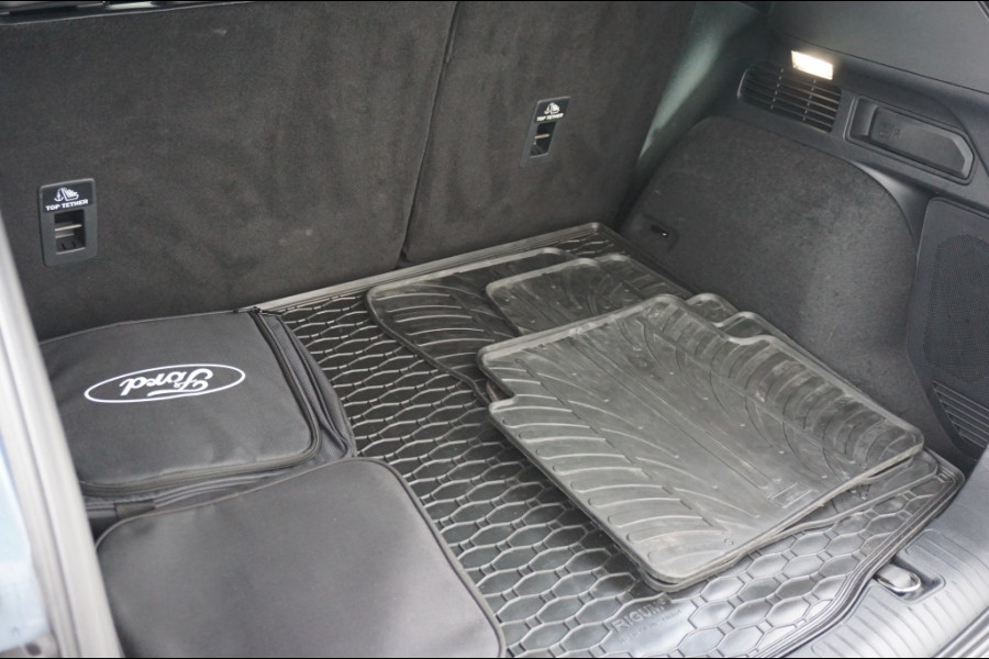 Ford Kuga 225PK PHEV ST-Line X SUPER LUXE | WINTERPACK | AUTOM. | SPORTIEF