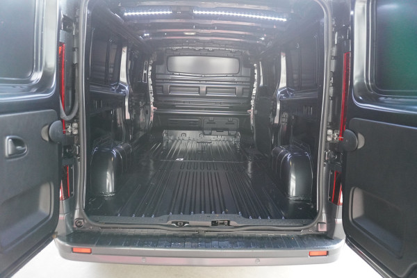 Renault Trafic 2.0 Blue dCi 150PK T30 L2H1 Extra nr. V063 | Climate | Cruise | Navi | Camera | LM velgen