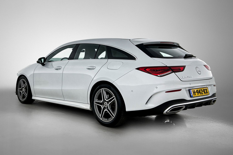 Mercedes-Benz CLA-Klasse Shooting Brake 200 Business Solution AMG (SFEERVERLICHTING, CAMERA, STOELVERWARMING, GOED ONDERHOUDEN)