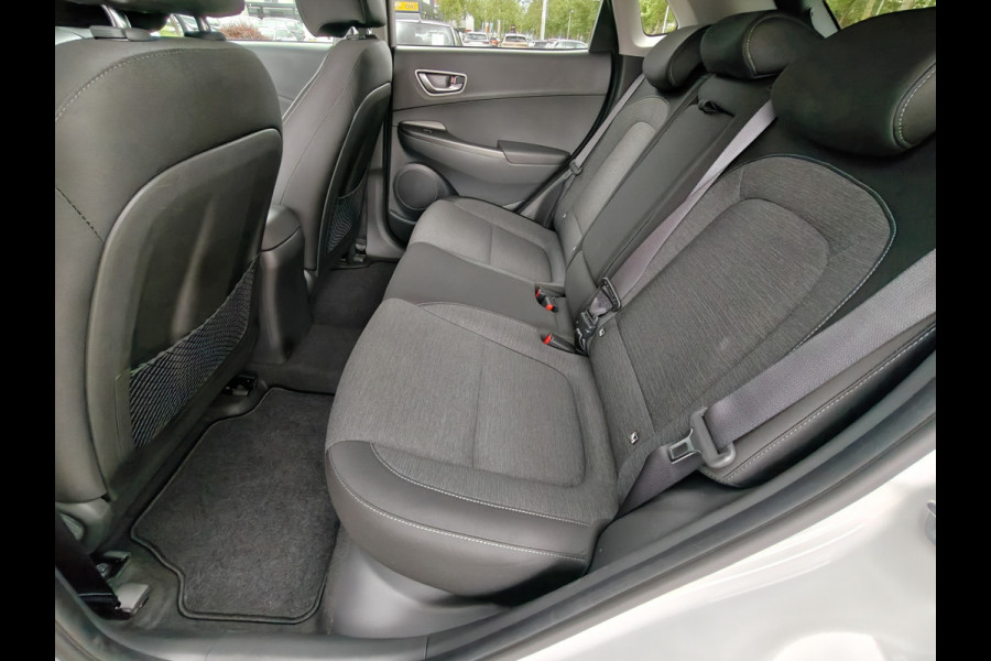 Hyundai Kona EV Fashion Design 64 kWh / Camera / Carplay / Adapt. Cruise / Warmtepomp /