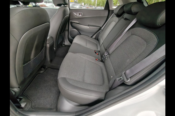 Hyundai Kona EV Fashion Design 64 kWh / Camera / Carplay / Adapt. Cruise / Warmtepomp /