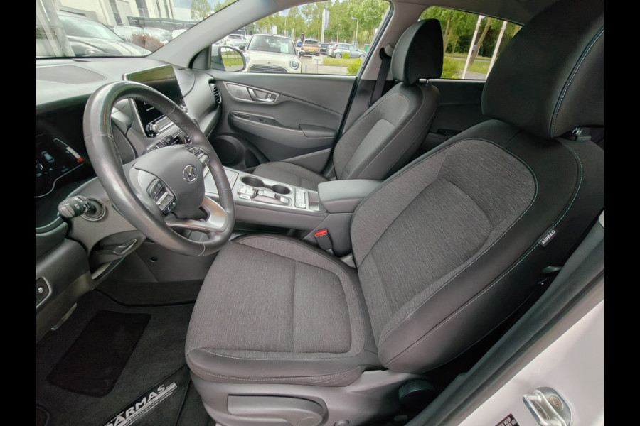 Hyundai Kona EV Fashion Design 64 kWh / Camera / Carplay / Adapt. Cruise / Warmtepomp /