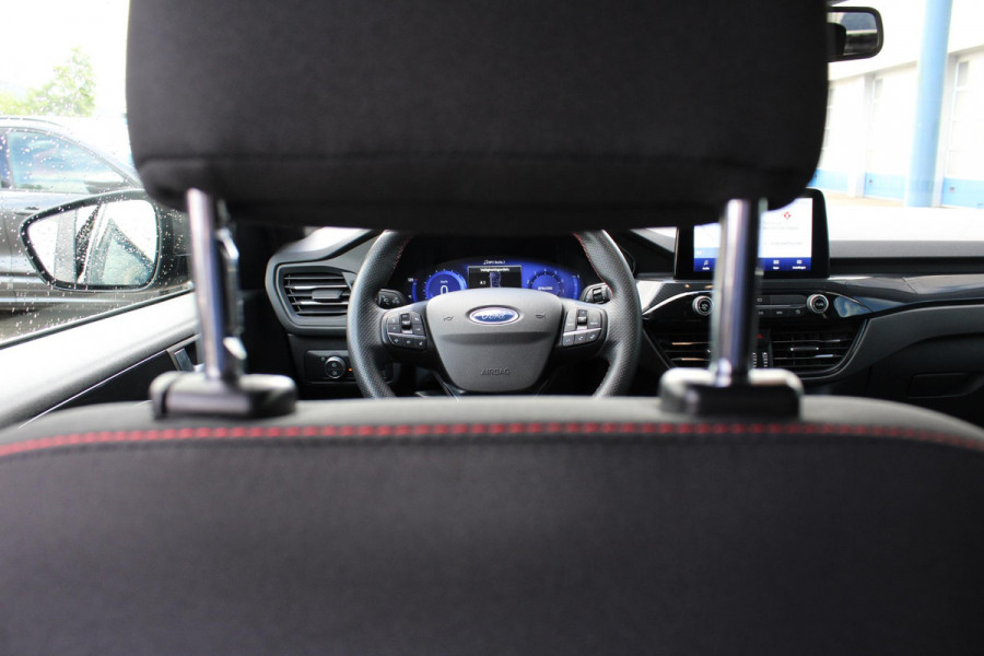 Ford Kuga 1.5 EcoBoost ST-Line X | Trekhaak | Stoel + Stuurverwarming | Adaptive Cruise Control | Camera | Navigatie | Climate Control |