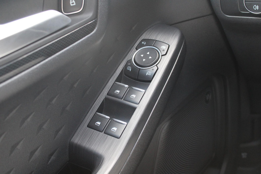 Ford Kuga 1.5 EcoBoost ST-Line X | Trekhaak | Stoel + Stuurverwarming | Adaptive Cruise Control | Camera | Navigatie | Climate Control |