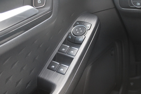 Ford Kuga 1.5 EcoBoost ST-Line X | Trekhaak | Stoel + Stuurverwarming | Adaptive Cruise Control | Camera | Navigatie | Climate Control |