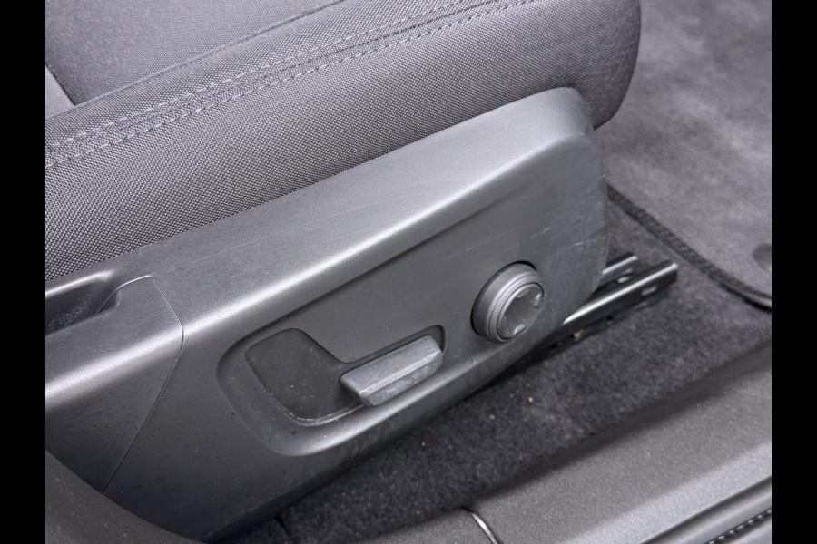 Polestar 2 Long Range Single Motor 78 kWh VAN: 28.900,- VOOR: 26.877,- UW WKVOORDEEL: 2.023,- | SOH 95% | ELEK. STOEL MET MEMORY| DODE HOEK SENSOR| STOELVERWARMING| ELEK. ACHTERKLEP| 360 CAMERA| ADAPTIVE CRUISE CONTROL