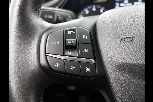 Ford Fiesta 1.0 EcoBoost Titanium Automaat (NAVIGATIE, STUURBEDIENING, CARPLAY, 1e EIGENAAR, GOED ONDERHOUDEN)