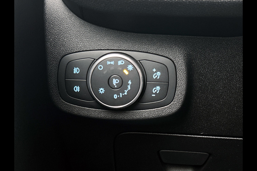 Ford Fiesta 1.0 EcoBoost Titanium Automaat (NAVIGATIE, STUURBEDIENING, CARPLAY, 1e EIGENAAR, GOED ONDERHOUDEN)