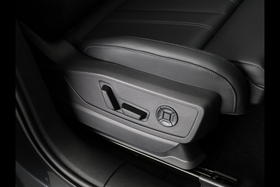 Audi Q5 S edition e-hybrid 299 pk | MMI experience plus met B&O | Panorama-glasdak | Techniekpakket plus | Trekhaak, elektr. wegklapbaar |