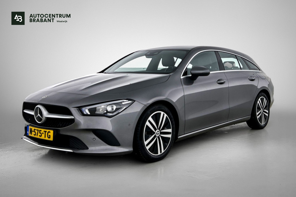 Mercedes-Benz CLA-Klasse Shooting Brake 180 Business Solution Automaat (CAMERA, ADAPTIVE CRUISE, AUTOPILOT, PDC, STOELVERWARMING)