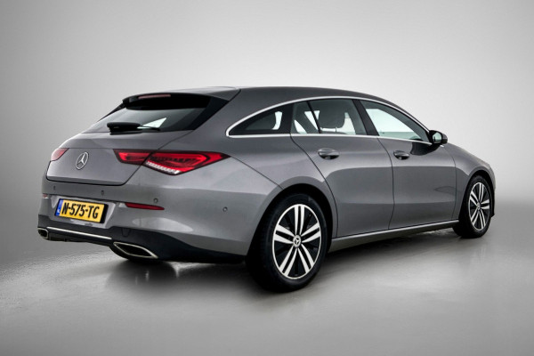 Mercedes-Benz CLA-Klasse Shooting Brake 180 Business Solution Automaat (CAMERA, ADAPTIVE CRUISE, AUTOPILOT, PDC, STOELVERWARMING)