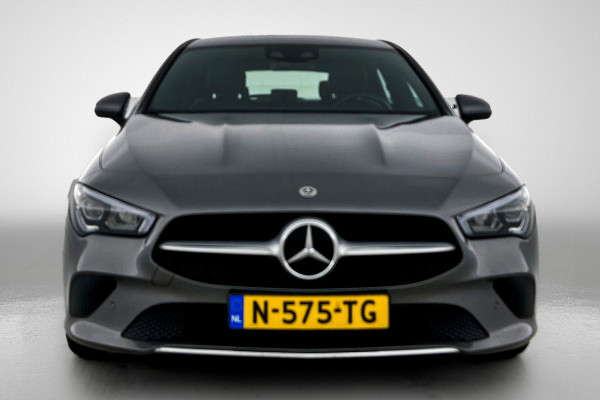 Mercedes-Benz CLA-Klasse Shooting Brake 180 Business Solution Automaat (CAMERA, ADAPTIVE CRUISE, AUTOPILOT, PDC, STOELVERWARMING)