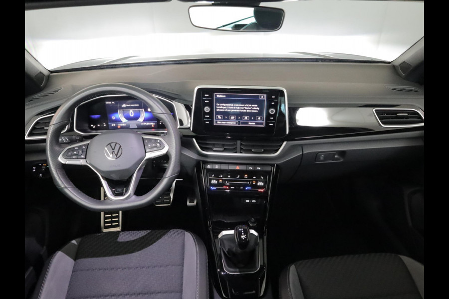Volkswagen T-Roc Cabrio 1.5 TSI R-Line 150 pk Automaat (DSG) | Navigatie | Windscherm | Trekhaak (afneembaar) | Parkeersensoren (Park assist) | Stoelverwarming | R-Line |