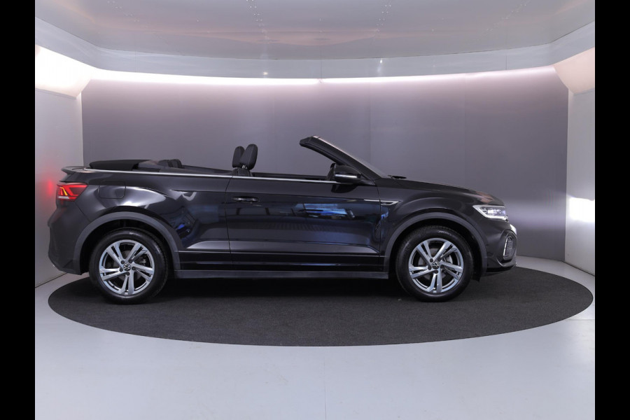 Volkswagen T-Roc Cabrio 1.5 TSI R-Line 150 pk Automaat (DSG) | Navigatie | Windscherm | Trekhaak (afneembaar) | Parkeersensoren (Park assist) | Stoelverwarming | R-Line |