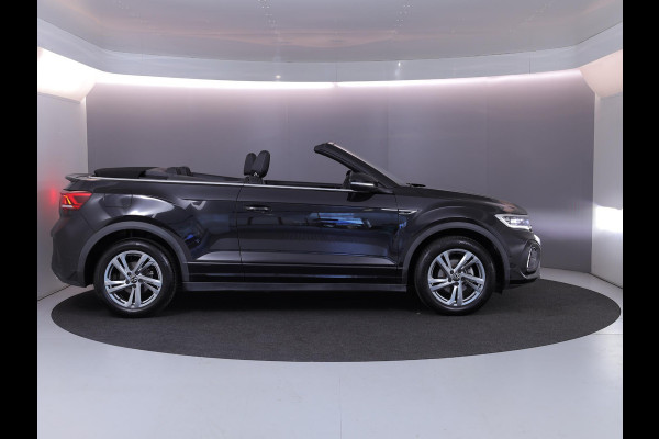 Volkswagen T-Roc Cabrio 1.5 TSI R-Line 150 pk Automaat (DSG) | Navigatie | Windscherm | Trekhaak (afneembaar) | Parkeersensoren (Park assist) | Stoelverwarming | R-Line |