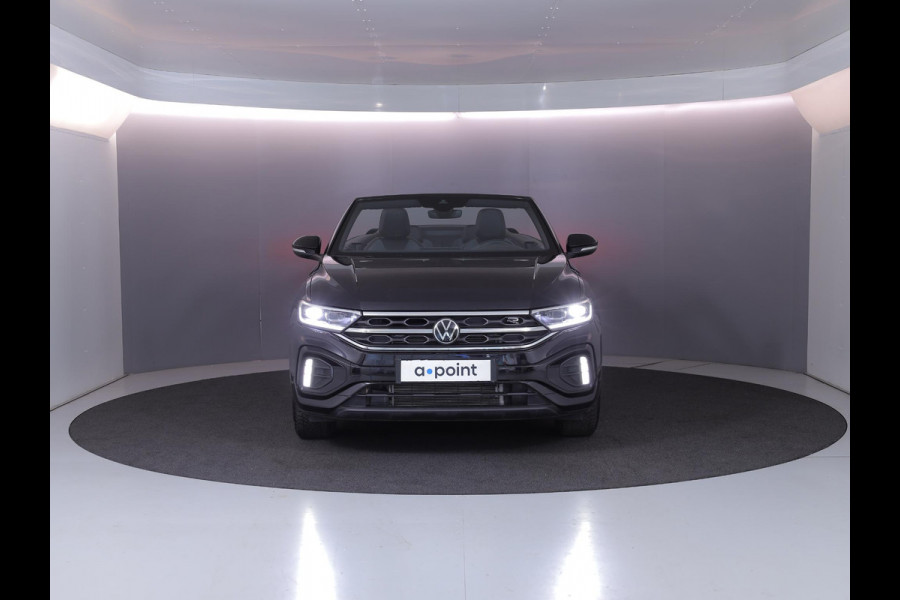 Volkswagen T-Roc Cabrio 1.5 TSI R-Line 150 pk Automaat (DSG) | Navigatie | Windscherm | Trekhaak (afneembaar) | Parkeersensoren (Park assist) | Stoelverwarming | R-Line |