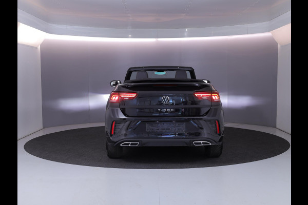Volkswagen T-Roc Cabrio 1.5 TSI R-Line 150 pk Automaat (DSG) | Navigatie | Windscherm | Trekhaak (afneembaar) | Parkeersensoren (Park assist) | Stoelverwarming | R-Line |