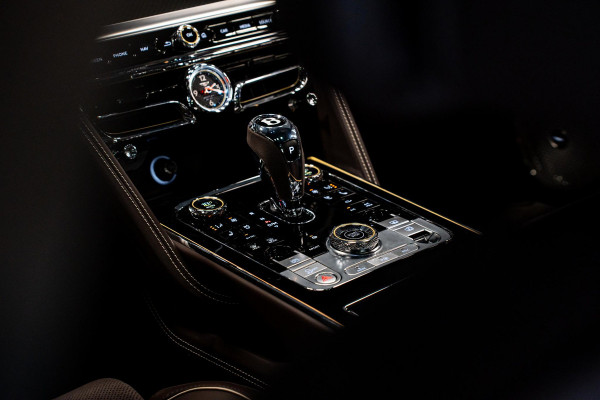 Bentley Flying Spur 2.9 V6 Hybrid S *NAIM-Audio / Stoelventilatie + Massage / Carbon in-/exterieur / Nachtzicht / Pano / Rotating-Display / Surround-View*