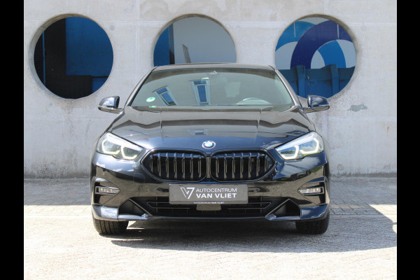 BMW 2 Serie Gran Coupé 218i Executive Edition | STOELVERWARMING | APPLE CARPLAY / ANDROID AUTO |