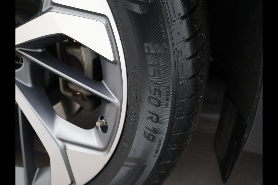 Aiways U5 63kWh PREMIUM + SCHUIFDAK | LEDER | 19 INCH | 360 CAMERA | CARPLAY | ADAPTIVE CRUISE | STOELVERW.