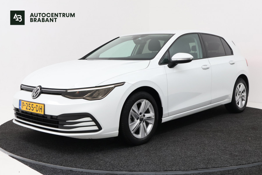 Volkswagen Golf 2.0 TDI Style (DIGITALE COCKPIT, SFEERVERLICHTING, NAVIGATIE, CRUISE ADAPTIEF, STUURVERWARMING)