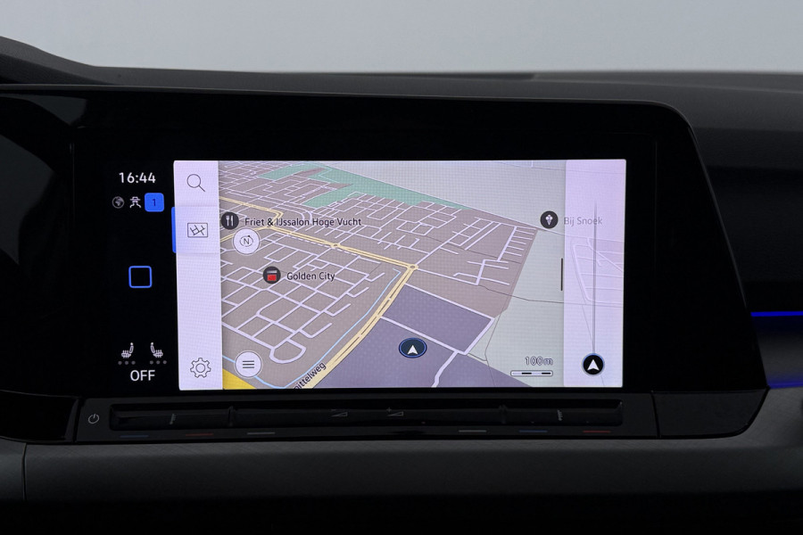 Volkswagen Golf 2.0 TDI Style (DIGITALE COCKPIT, SFEERVERLICHTING, NAVIGATIE, CRUISE ADAPTIEF, STUURVERWARMING)