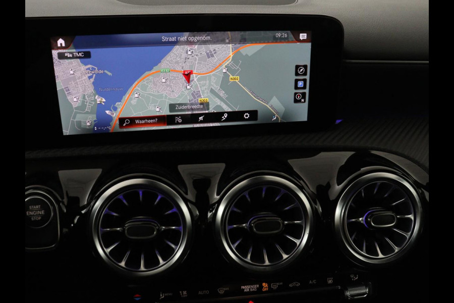Mercedes-Benz A-Klasse 250e Style | SOH 92% | Stoelverwarming | Sfeerverlichting | Keyless | Camera | Navigatie | Widescreen | Half leder | Side Assist | Climate control | Bluetooth | PHEV | Plug In
